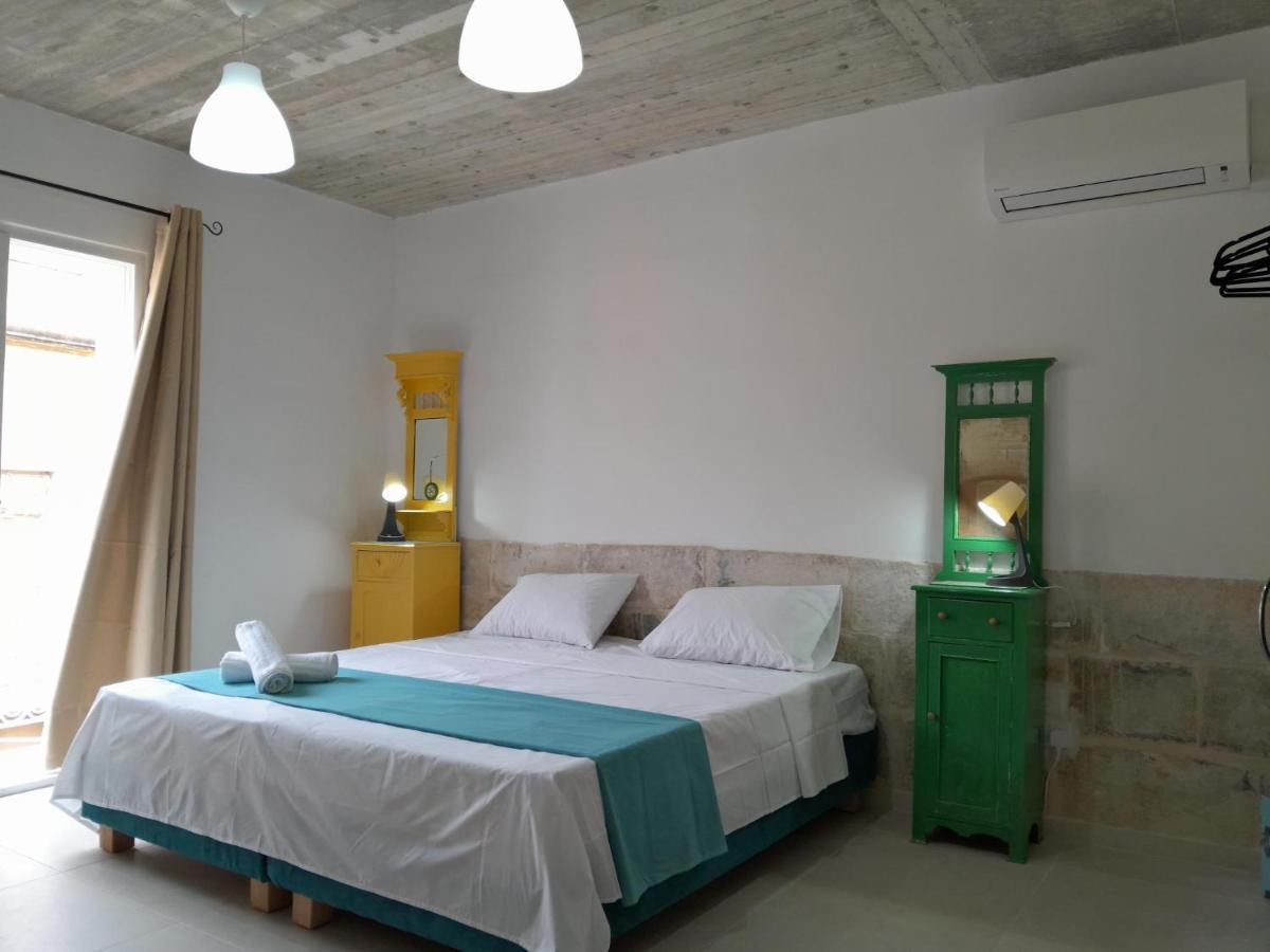 Limestone Suites Sliema Buitenkant foto