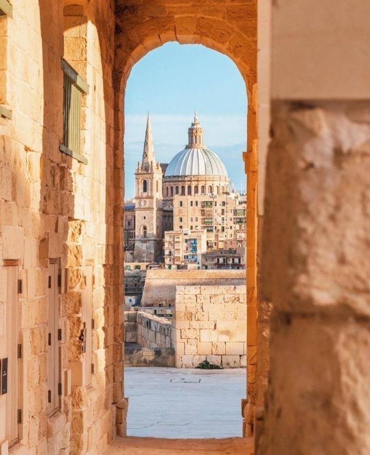 Limestone Suites Sliema Buitenkant foto
